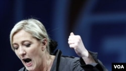 Marine Le Pen, pemimpin Partai Front Nasional Perancis yang juga putri tokoh sayap kanan Perancis Jean-Marie Le Pen,