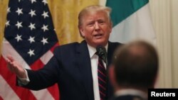 Presiden A.S. Donald Trump berbicara selama konferensi pers di Ruang Timur Gedung Putih di Washington, 16 Oktober 2019. (Foto: Reuters)