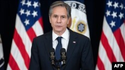 지난 4일 토니 블링컨 미 국무장관이 국무부를 방문한 조 바이든 대통령을 소개하고 있다. 