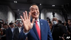 นายเศรษฐา ทวีสิน ว่าที่นายกรัฐมนตรีคนที่ 30 ของไทย ปรากฏตัวในการแถลงข่าวในคืนวันที่ 22 สิงหาคม 2023 (ที่มา: เอพี)