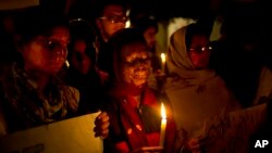 امر سنگـهـ راتی، پدر پرتی راتی گفته است که حکم محکمه جنایات بر ضد زنان را کاهش خواهد داد