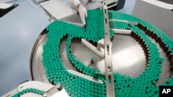 Nhà máy của Sanofi Pasteur sản xuất vắc xin Panenza ngừa vi rút H1N1