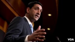 로 칸나 민주당 하원의원이 지난 1월 의회에서 예멘 내전 개입 종식 결의안을 설명하고 있다.