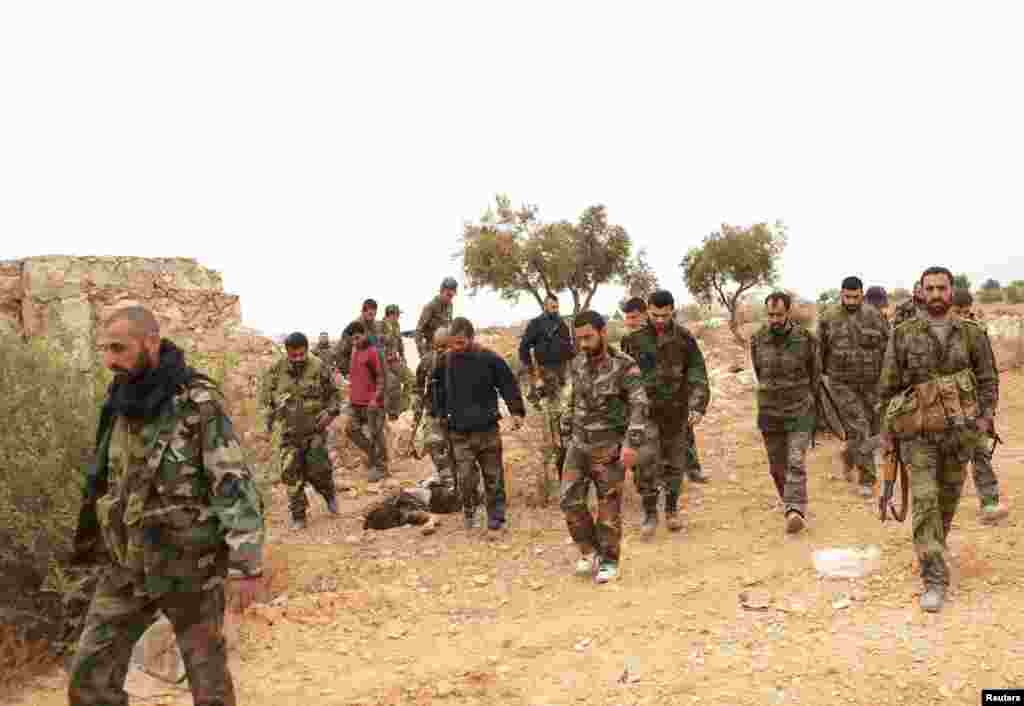President Barack Obama and British Prime Minister David Cameron hold a joint news conference agreeing on a joint effort to fight domestic terrorism after last week&#39;s deadly attacks in France, in the East Room of the White House in Washington, Jan. 16, 2015.
