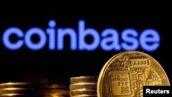 Coinbase rejette les accusations de la SEC qui impute à la plateforme des activités illégales.