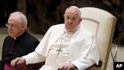 Kiongozi wa Kanisa Katoliki Papa Francis