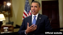 Presiden Barack Obama dalam pidato mingguannya di Gedung Putih, 3 Augustus 2012 (Chuck Kennedy/White House).