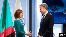 Во Кишињев, Блинкен во дискусија со проевропската претседателка Маја Санду.