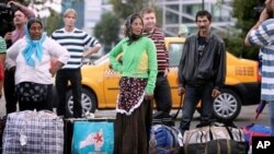 3 Questions: Roma Rights and Wrongs