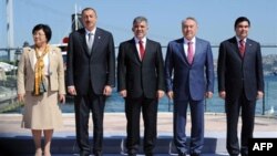 "Siyosatda do’stlar bo’lmaydi. Siyosatda qiziqishlar bo’ladi. Bugun Amerika bilan qiziqish-manfaatlar birinchi planda turgan bo’lsa, ertaga Rossiya bilan munosabatlar birinchi o’ringa jilishi mumkin. Bu o’zgarib turuvchi narsa".