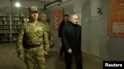 ვლადიმირ პუტინი უკრაინაში, ლუჰანსკის რეგიონი.