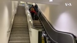 旅客在美国乘飞机时采取措施预防新冠病毒