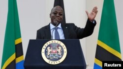 Le président tanzanien John Magufuli en visite à Nairobi, Kenya, le 31 octobre 2016. 
