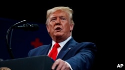 Presiden Amerika Serikat, Donald Trump di Sharon L. Morse, The Villages, Florida, 3 Oktober 2019.