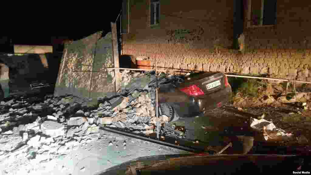 Le séisme a frappé l&#39;ouest de l&#39;Iran, dans la région de Kermanshah, le 13 novembre 2017. 