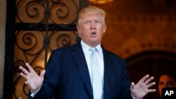 Tổng thống đắc cử Hoa Kỳ Donald Trump tại dinh Mar-a-Lago, Palm Beach, Florida, ngày 28/12/2016.