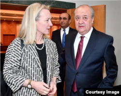 AQSh Davlat kotibi muovini Elis Uells O'zbekiston Tashqi ishlar vaziri Abdulaziz Komilov bilan, Toshkent, 26-fevral, 2019