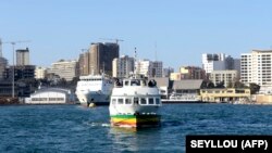 ARCHIVES - Des navires au port autonome de Dakar, mars 2018.