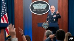 패트릭 라이더 미 국방부 대변인