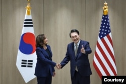 29일 방한한 카멀라 해리스 미국 부통령이 서울 용산 대통령실에서 윤석열 한국 대통령과 만났다. 사진: 한국 대통령실.