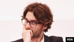 Бранимир Јовановиќ, аналитичар