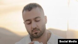 توماج صالحی، رپر معترض