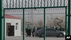 Qayta tarbiyalash lagerlaridan biri, Shinjon