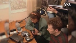 VOA英语视频: 业余电台爱好者在疫情封锁中的交朋友