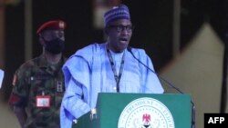 Après deux mandats consécutifs, le président Muhammadu Buhari, 79 ans, ne se représente pas, comme le prévoit la Constitution.