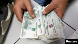 Rubl qadri hamon past lekin Rossiya umidni boy bermagan