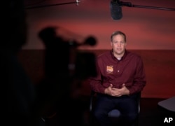 NASA Administrator Jim Bridenstine talks to multiple media outlets about Mars InSight, Monday, Nov. 26, 2018, at NASA's Jet Propulsion Laboratory in Pasadena, California.