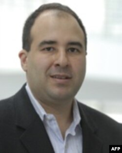 Baher Azmi, Ismoil Samadovning advokati