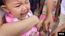 Para ilmuwan mengatakan kemampuan vaksin mengatasi penyakit sangat berkurang pada anak-anak yang terpapar PFC berkadar tinggi.