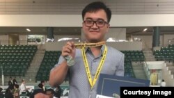 Lim Theanhok at the award ceremony in New York, on 18 June 2015. (Courtesy photo: Lim Theanhok)