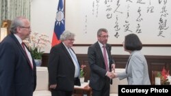 台湾总统蔡英文会见欧洲议会议员访问团（台湾总统府资料照）