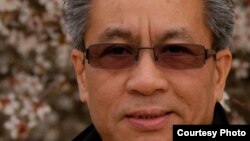 Nhà văn Phùng Nguyễn.