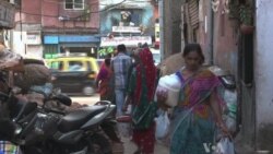 India's Tourism Industry Thrives on Largest Slum