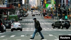 Nyu-Yorkda kuniga kamida 3 ming kishi virusni yuqtirmoqda