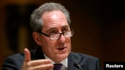 Representatif Perdagangan AS Michael Froman dalam sebuah kesaksian di Kongres. (Reuters/Kevin Lamarque)