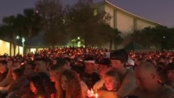 美国万花筒：学生白宫前请愿；社交媒体与枪击暴力；《黑豹》票房火爆