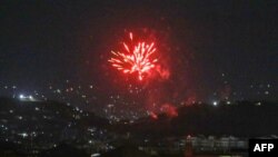 AQShning so'nggi samolyoti Afg'onistonni tark etgani nishonlanmoqda. Kobul, 31-avgustga o'tar kechasi.