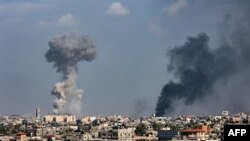 ទិដ្ឋភាព​នៃទីក្រុង Khan Younis ក្នុង​តំបន់​ហ្កាហ្សា​ក្រោម​ការ​វាយប្រហារ​តាម​អាកាស​របស់​អ៊ីស្រាអែល ខណៈ​សង្គ្រាម​រវាង​អ៊ីស្រាអែល​និង​ក្រុម​ហាម៉ាស់​នៅតែបន្ត នៅថ្ងៃទី១៥ ខែមករា ឆ្នាំ២០២៤។ 