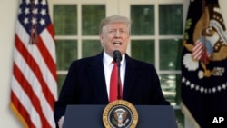 លោក​ប្រធានាធិបតី ដូណាល់ ត្រាំ ថ្លែង​នៅ​ក្នុង​សេតវិមាន រដ្ឋធានី​វ៉ាស៊ីនតោន កាលពី​ថ្ងៃទី២៥ ខែមករា ឆ្នាំ២០១៩។