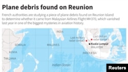 Mapa Indijskog okeana pokazuje lokaciju ostrva Reunion i područje gde se vodila potraga za nestalim avionom Malezija Erlajnz MH 370. 