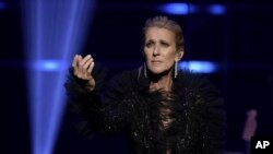 Celine Dion dalam acara live khusus di The Theatre di Ace Hotel pada Rabu, 3 April 2019, di Los Angeles. (Foto: AP)