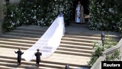 Meghan Markle arrives at St George's Chapel at Windsor Castle for her wedding to Prince Harry, May 19, 2018.