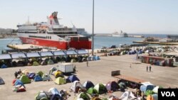 Luka Pirej sa šatorima izbeglica