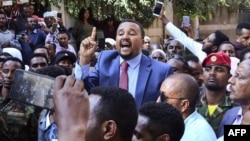 Faayilii - Obbo Jawaar Mohammad fi deeggartoota isaa