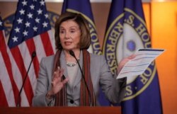 낸시 펠로시 미 하원의장이 29일 의회에서 기자회견을 열었다.