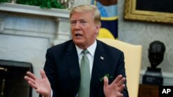 លោក​ប្រធានាធិបតី ដូណាល់​ ត្រាំ ថ្លែង​នៅ​ក្នុង​កិច្ចប្រជុំ​មួយ​នៅ​ក្នុង​សេតវិមាន កាលពី​ថ្ងៃទី១៤ ខែមីនា ឆ្នាំ២០១៩។